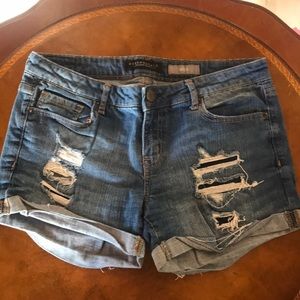 Aeropostale midi jean shorts